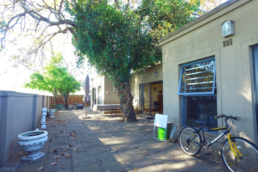 3 Bedroom Property for Sale in Eikenbosch Western Cape